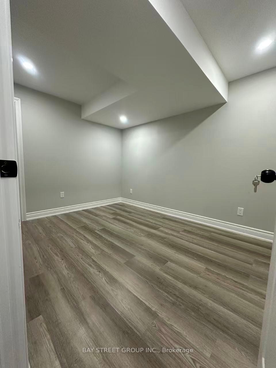 Photo 15 of 5 Ballymore Drive, Aurora, Bayview Wellington — HOMEH