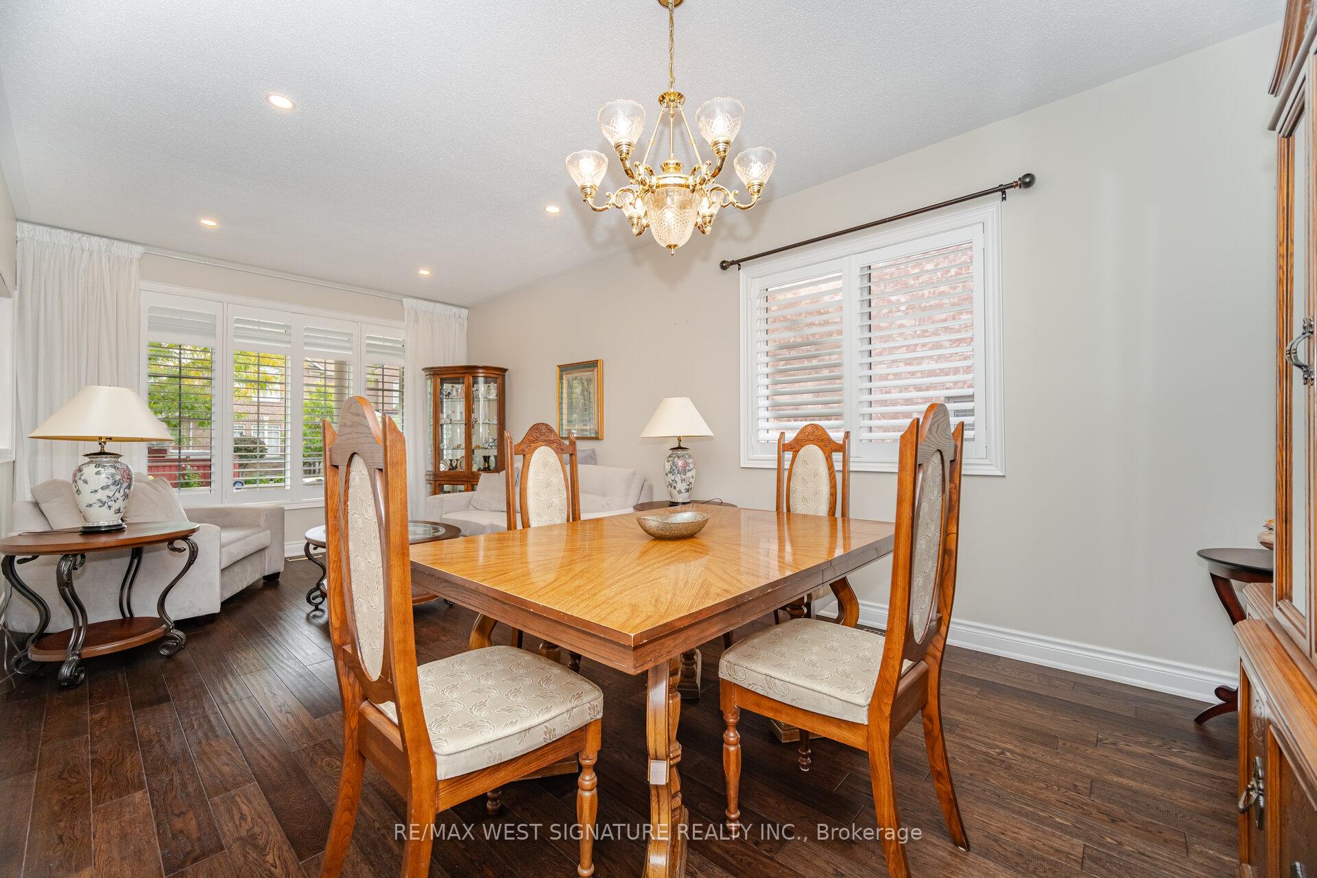 Photo 8 of 107 Cupola Crescent, Vaughan, Vellore Village — HOMEH