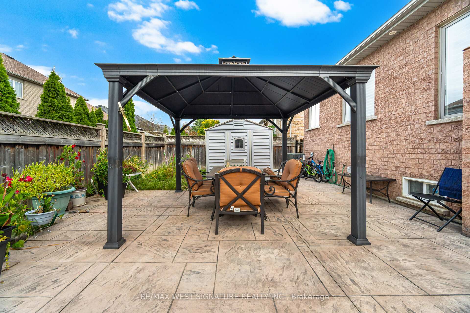 Photo 34 of 107 Cupola Crescent, Vaughan, Vellore Village — HOMEH