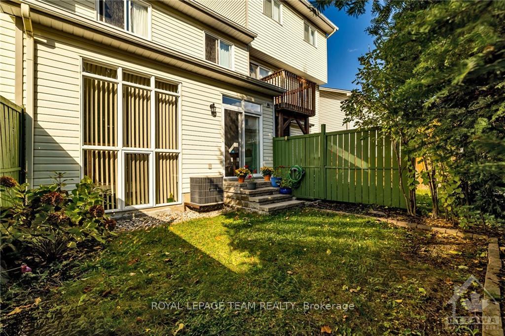 Photo 17 of 36 Santa Cruz, Ottawa, Riverview Park — HOMEH