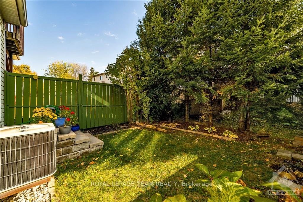 Photo 18 of 36 Santa Cruz, Ottawa, Riverview Park — HOMEH