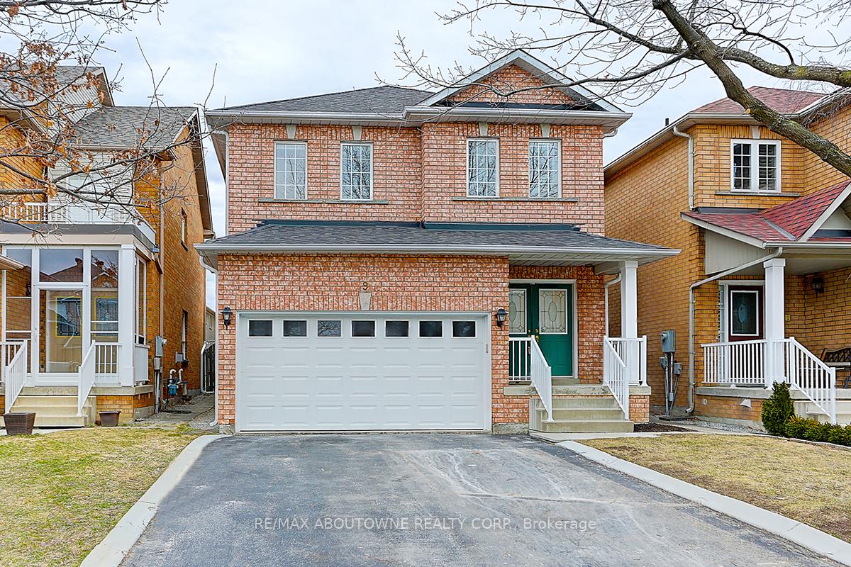 Front of Unit Upper, 9 Belwood Boulevard