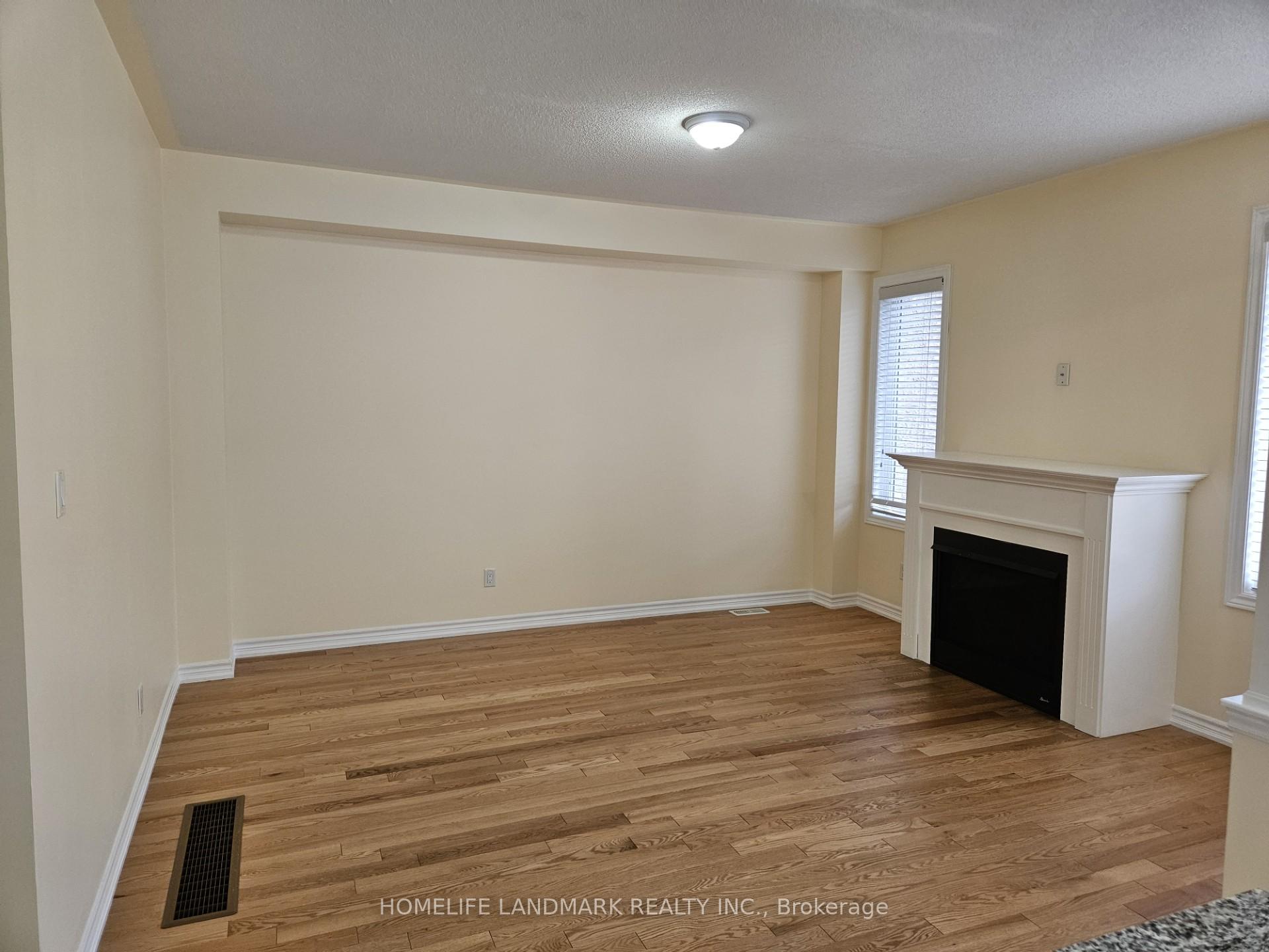Photo 14 of 38 Workmens Circle, Ajax, Northwest Ajax — HOMEH