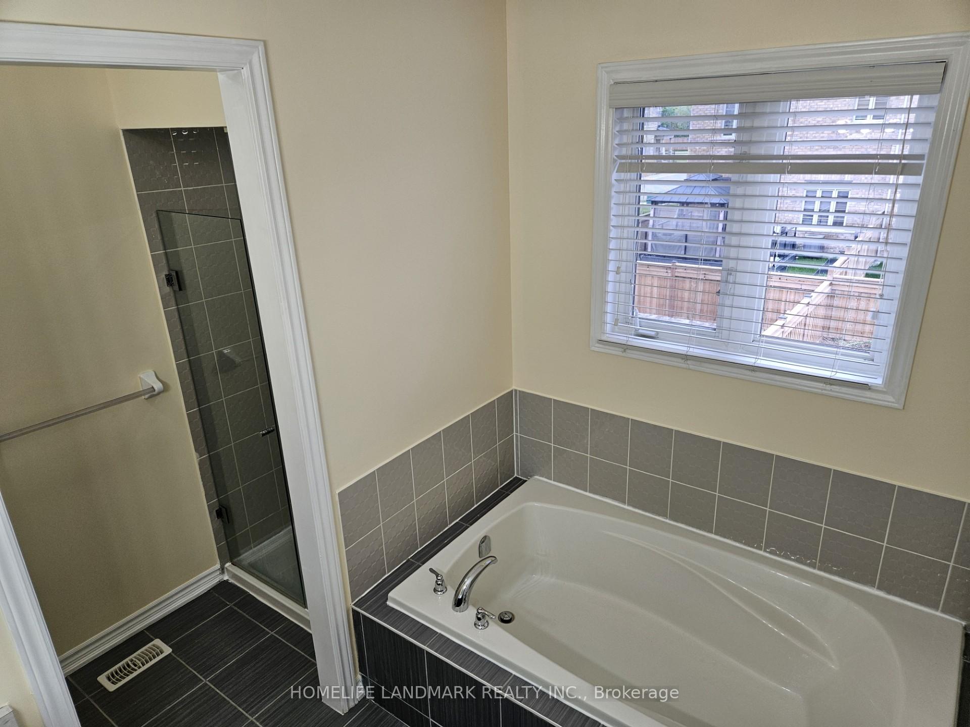 Photo 35 of 38 Workmens Circle, Ajax, Northwest Ajax — HOMEH