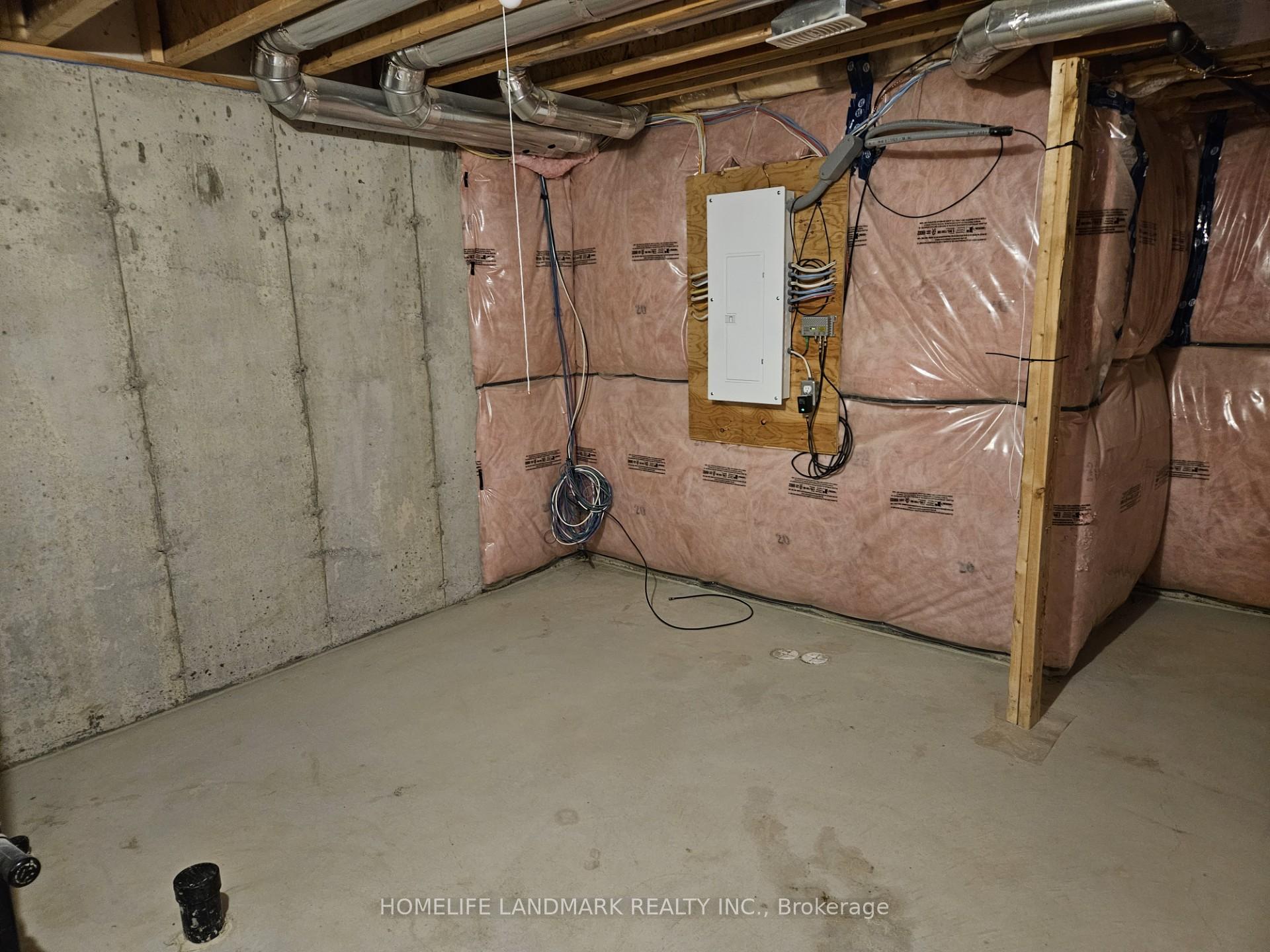 Photo 39 of 38 Workmens Circle, Ajax, Northwest Ajax — HOMEH