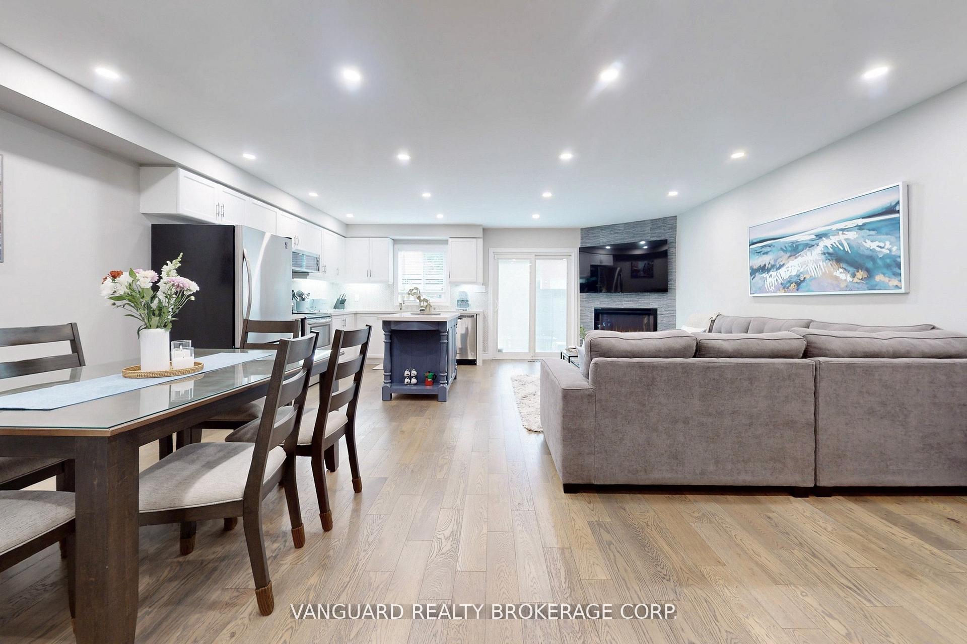 Photo 10 of 117 Gianmarco Way, Vaughan, Vellore Village — HOMEH