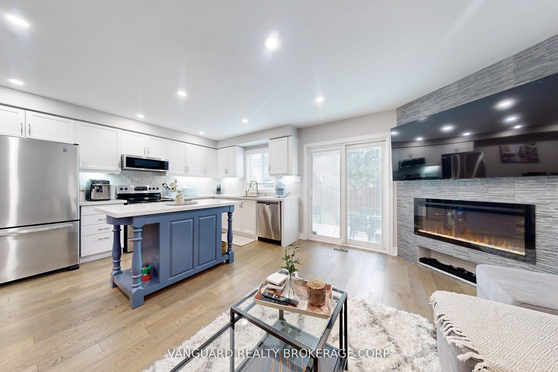 Photo 15 of 117 Gianmarco Way, Vaughan, Vellore Village — HOMEH