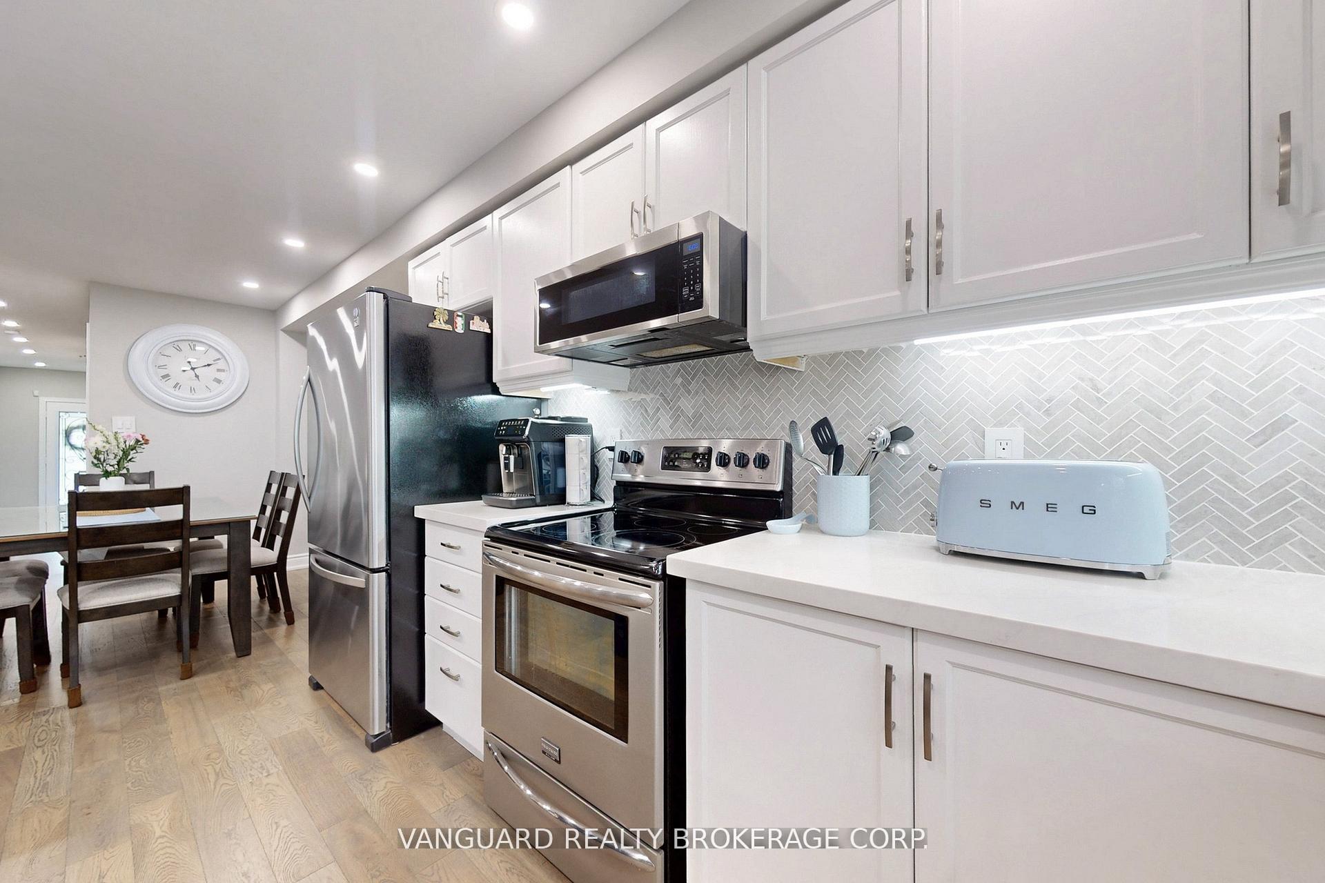 Photo 17 of 117 Gianmarco Way, Vaughan, Vellore Village — HOMEH
