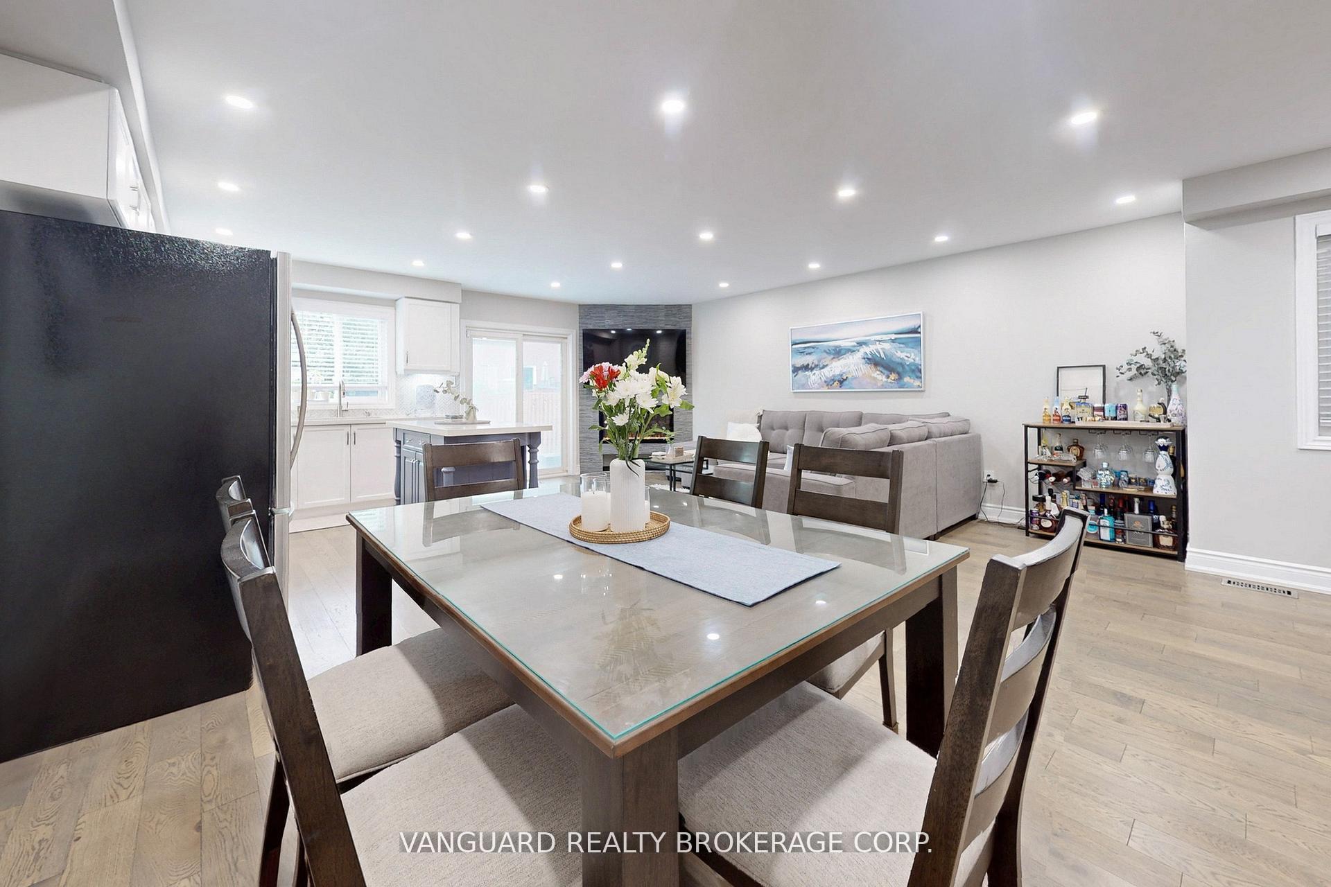 Photo 22 of 117 Gianmarco Way, Vaughan, Vellore Village — HOMEH