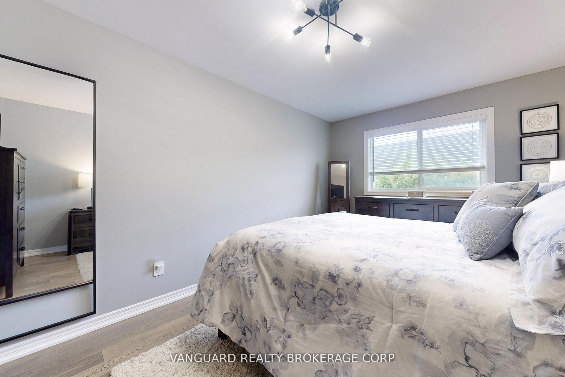 Photo 30 of 117 Gianmarco Way, Vaughan, Vellore Village — HOMEH