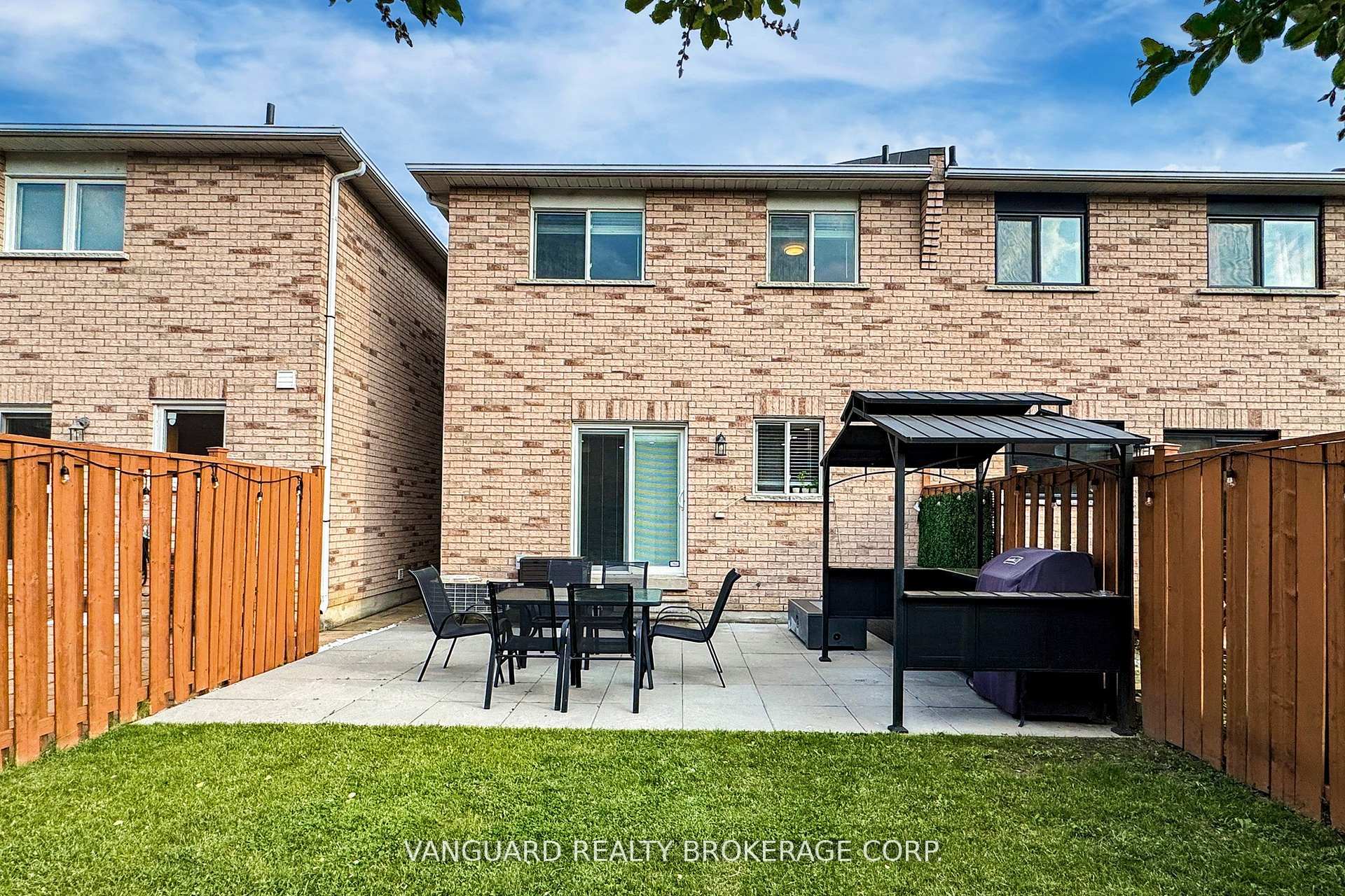 Photo 37 of 117 Gianmarco Way, Vaughan, Vellore Village — HOMEH