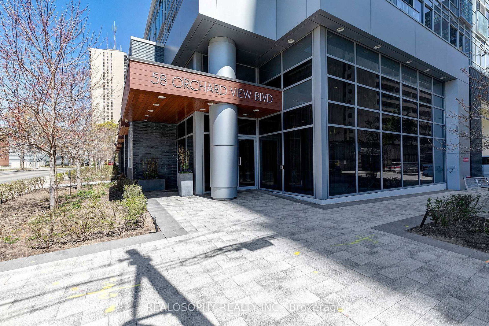 Photo 2 of Unit 506, 58 Orchard View Blvd, Toronto, Yonge-Eglinton — HOMEH