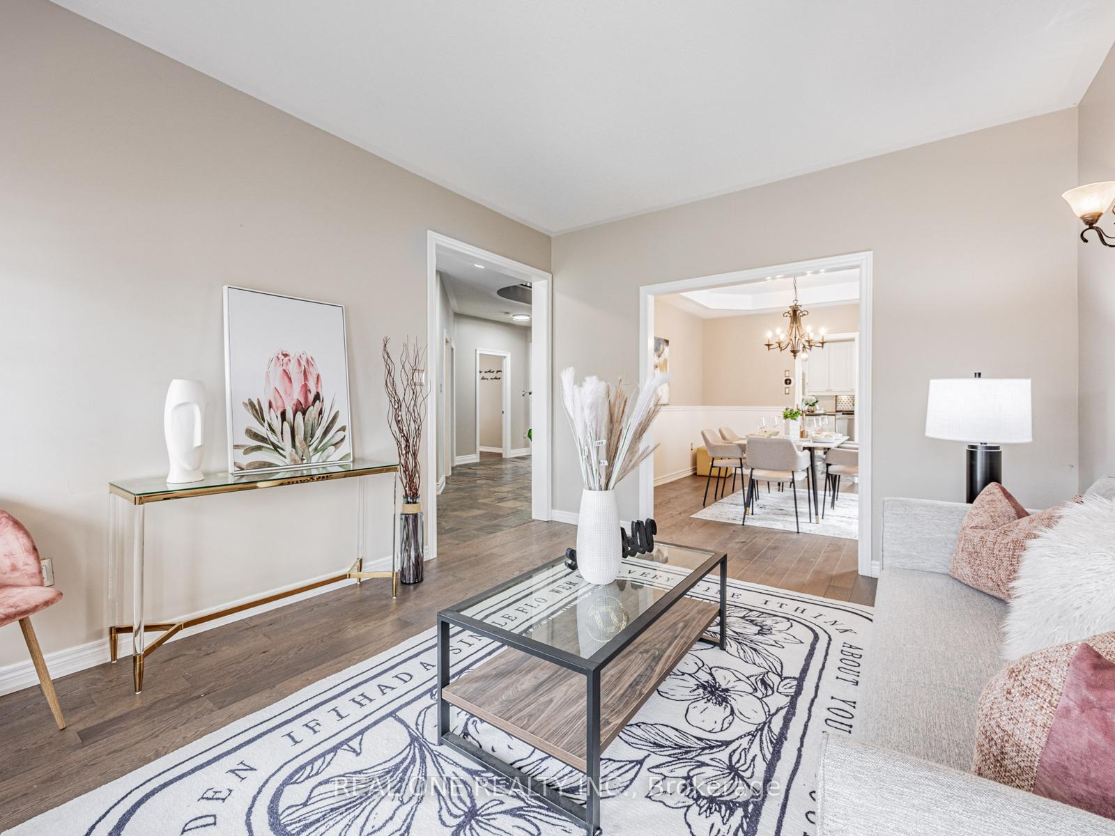 Photo 7 of 51 Hanson Crescent, Whitby, Brooklin — HOMEH