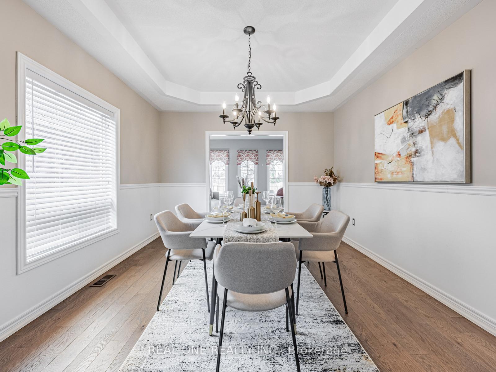Photo 9 of 51 Hanson Crescent, Whitby, Brooklin — HOMEH
