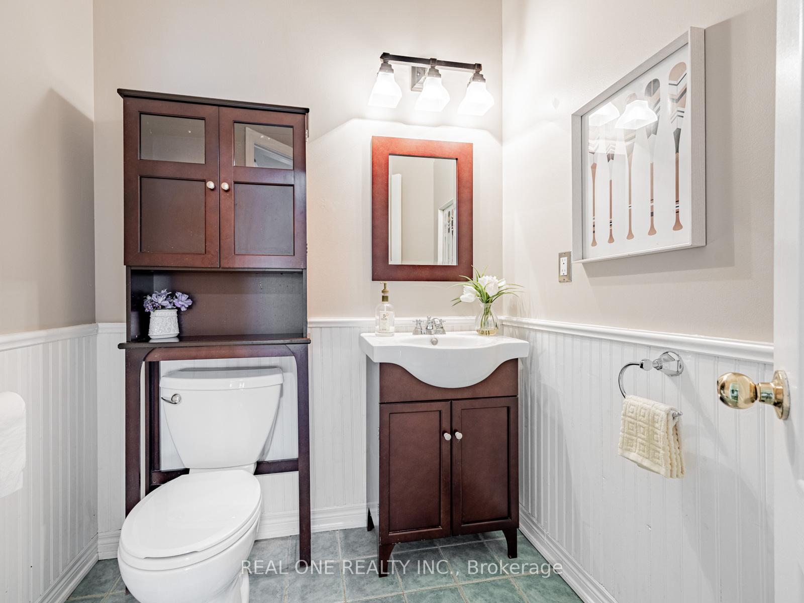 Photo 20 of 51 Hanson Crescent, Whitby, Brooklin — HOMEH