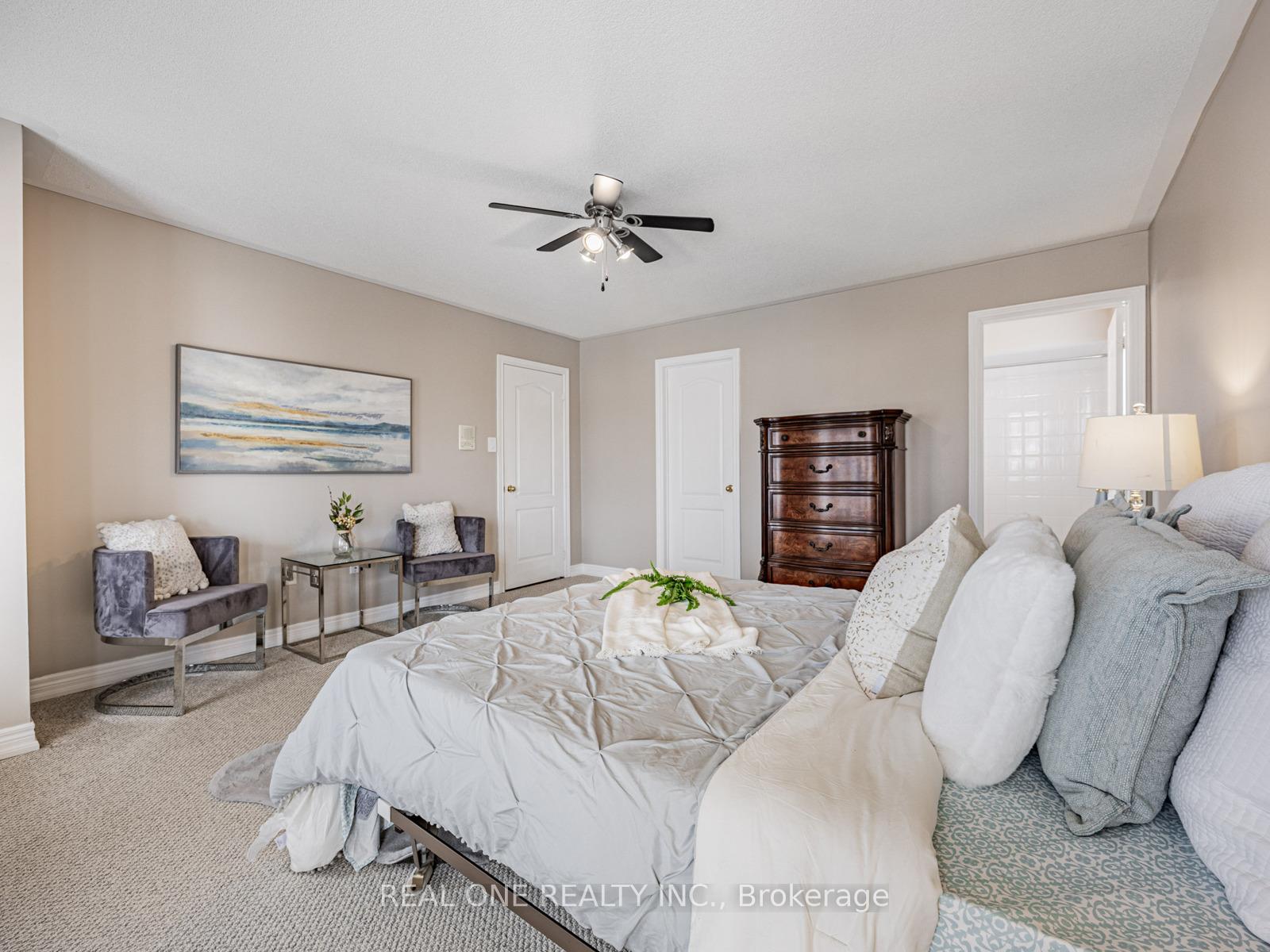Photo 37 of 51 Hanson Crescent, Whitby, Brooklin — HOMEH