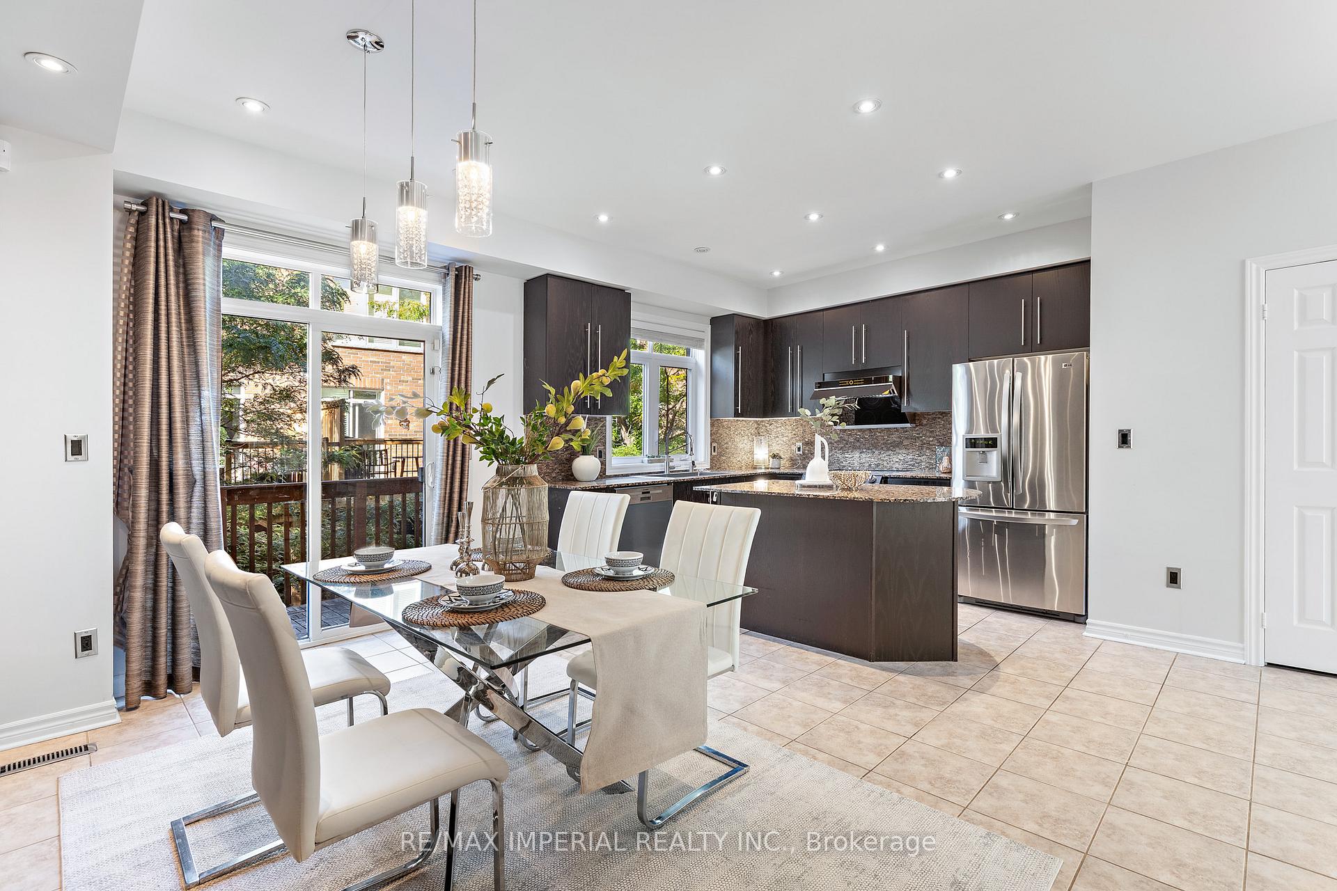Photo 11 of 6 John Frank Road, Vaughan, East Woodbridge — HOMEH