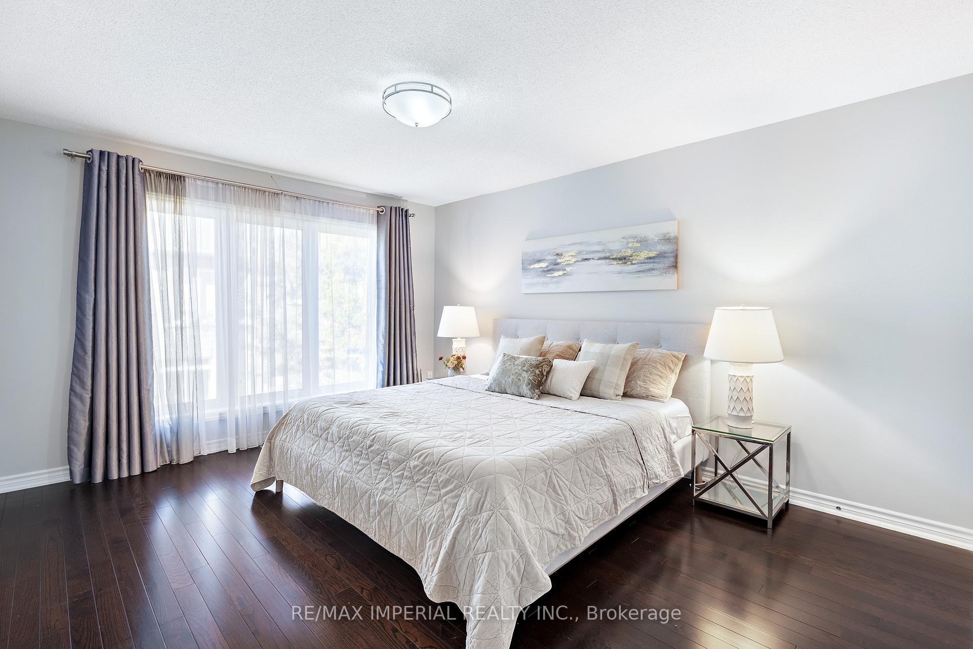Photo 23 of 6 John Frank Road, Vaughan, East Woodbridge — HOMEH