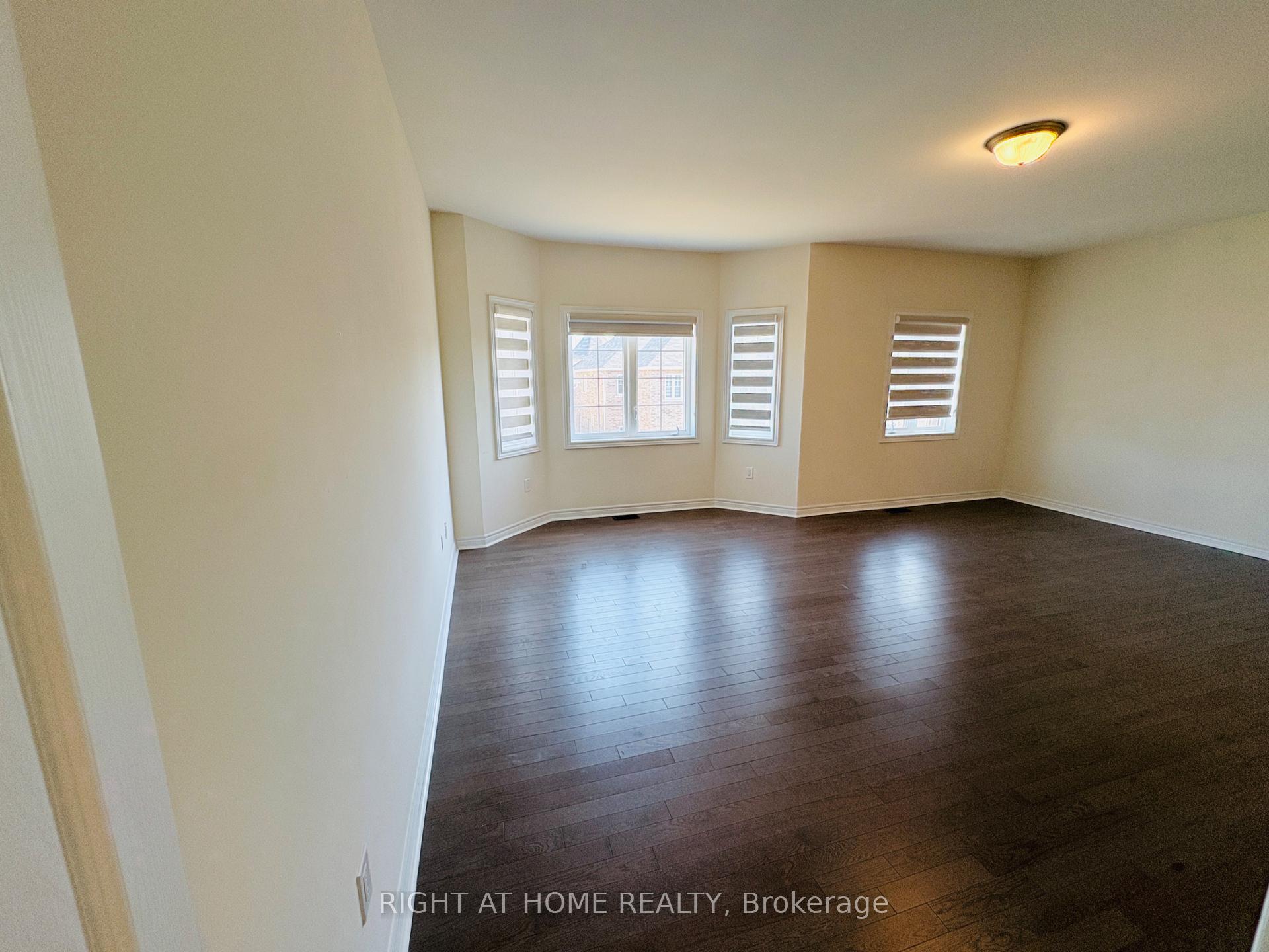 Photo 33 of 41 Crellin Street, Ajax, South East — HOMEH