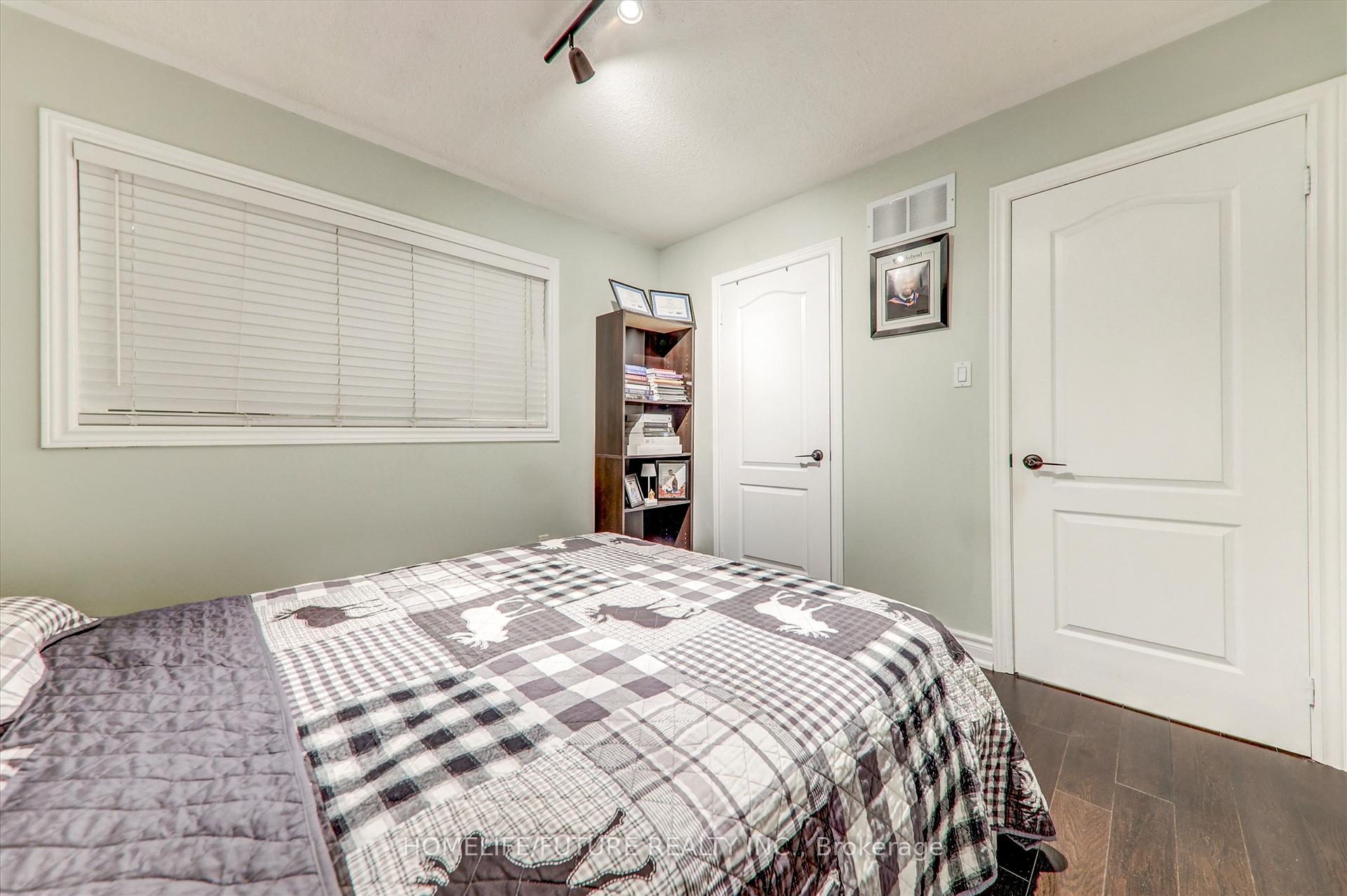 Photo 29 of 109 Laurelhurst Crescent, Vaughan, Vellore Village — HOMEH