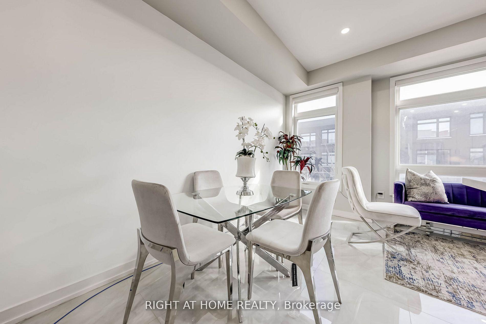 Photo 12 of 22 Garneau Street, Vaughan, Vaughan Grove — HOMEH