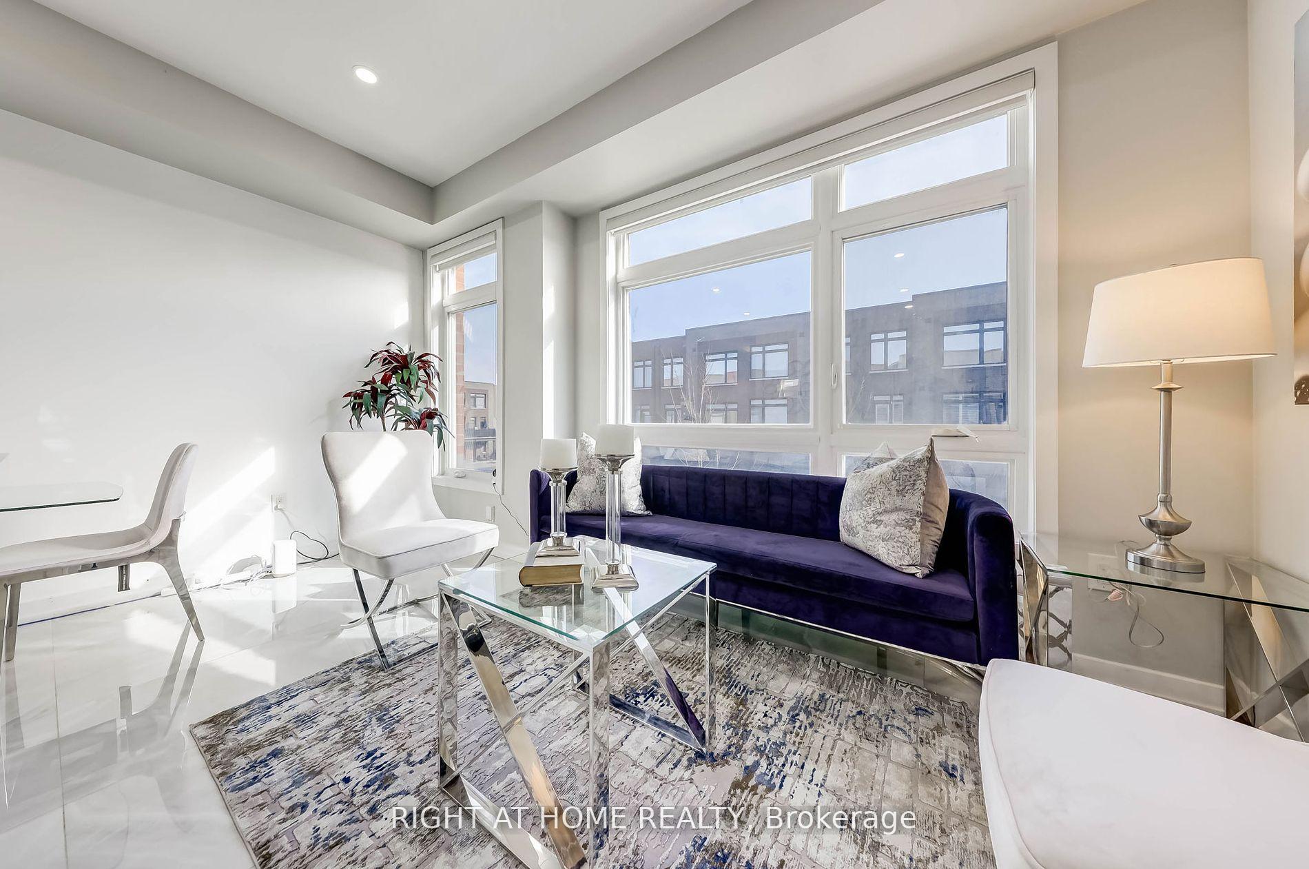 Photo 14 of 22 Garneau Street, Vaughan, Vaughan Grove — HOMEH