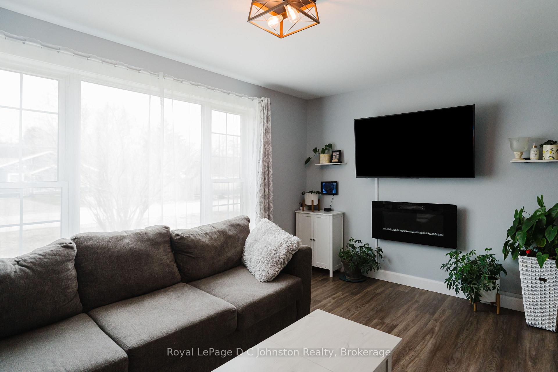 Photo 14 of 484 Angie Street, Arran-Elderslie — HOMEH