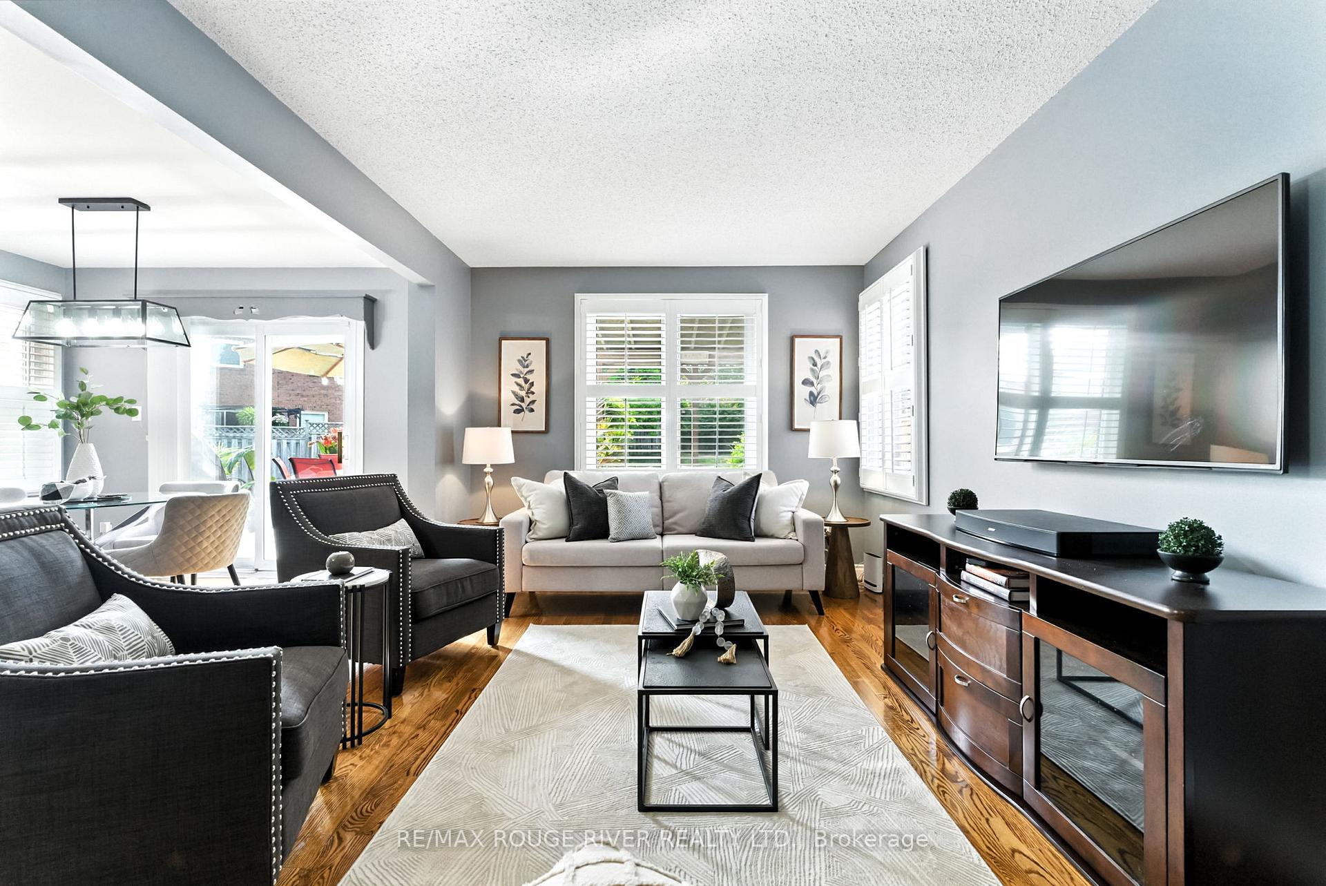 Photo 9 of 12 Limestone Crescent, Whitby, Pringle Creek — HOMEH