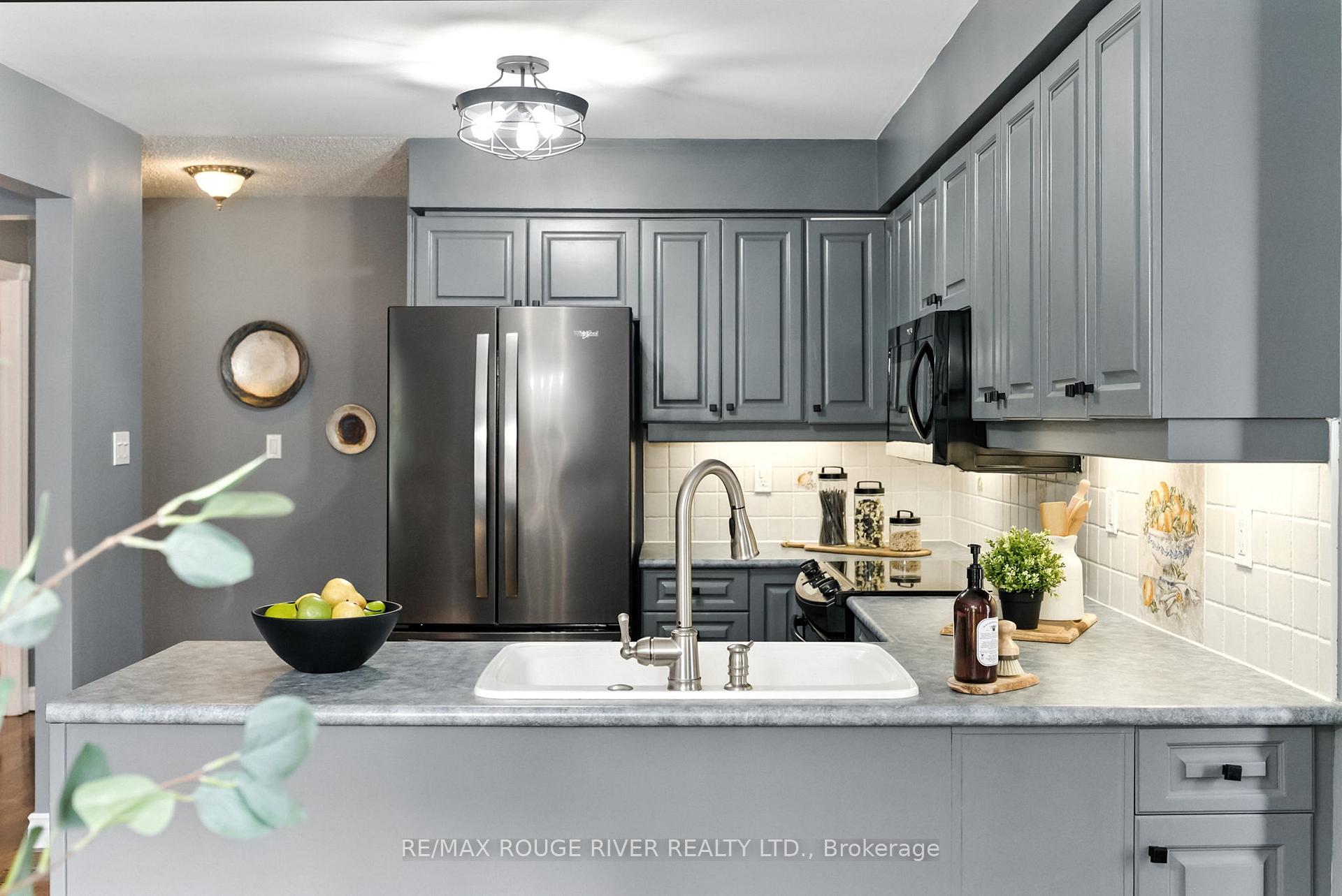 Photo 15 of 12 Limestone Crescent, Whitby, Pringle Creek — HOMEH