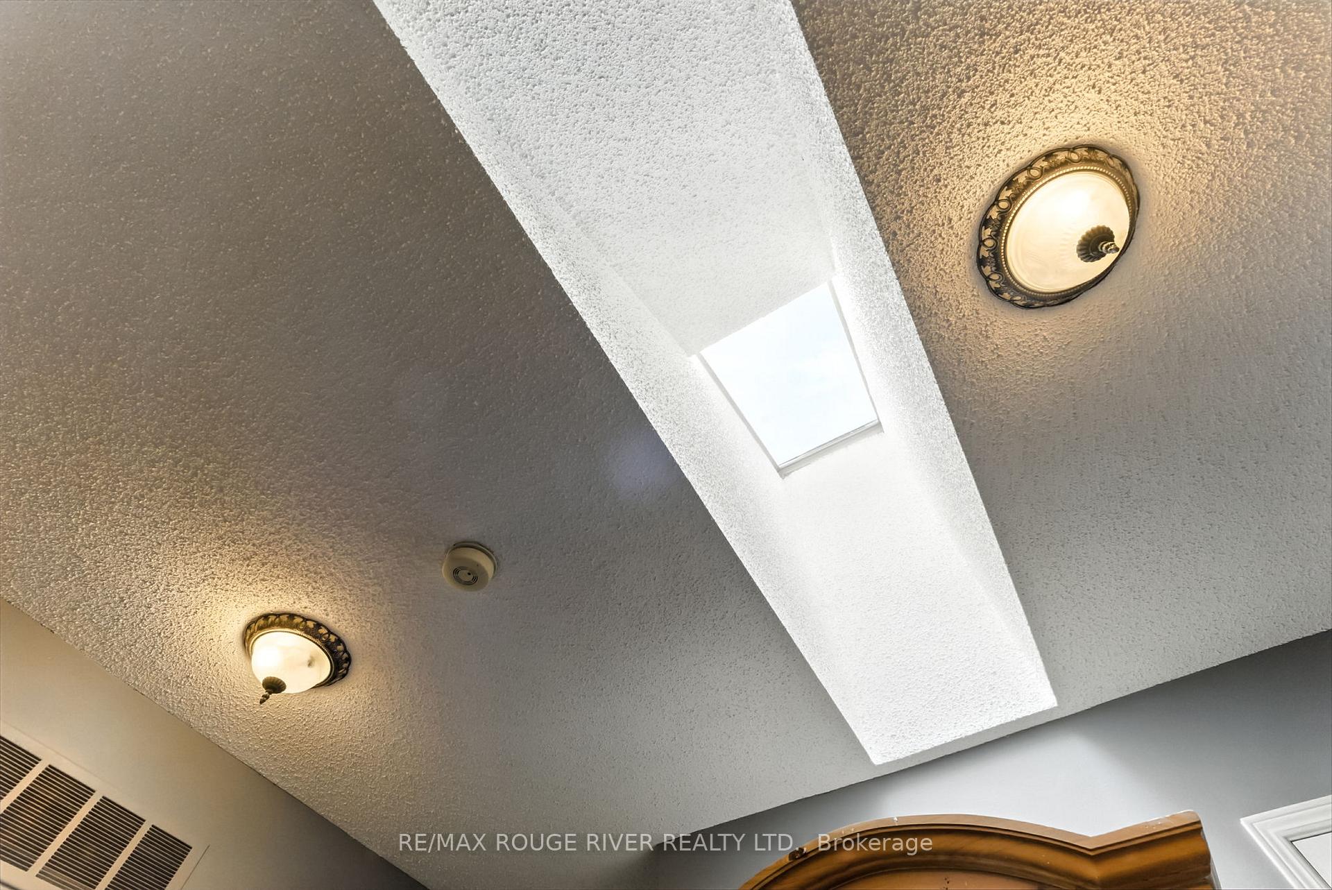 Photo 30 of 12 Limestone Crescent, Whitby, Pringle Creek — HOMEH
