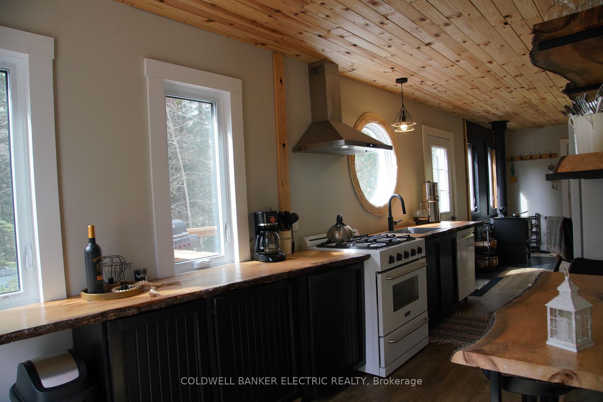 Photo 8 of 739C Bronson Road, Bancroft, Dungannon Ward — HOMEH