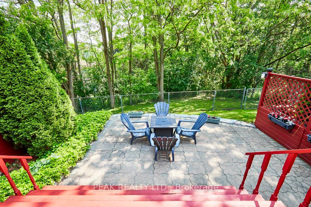 Photo 2 of 14 Mansfield Crescent, Whitby, Blue Grass Meadows — HOMEH