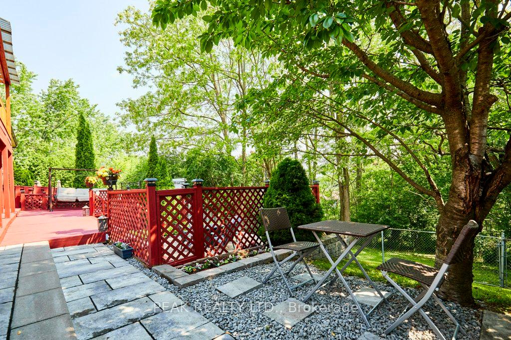 Photo 3 of 14 Mansfield Crescent, Whitby, Blue Grass Meadows — HOMEH