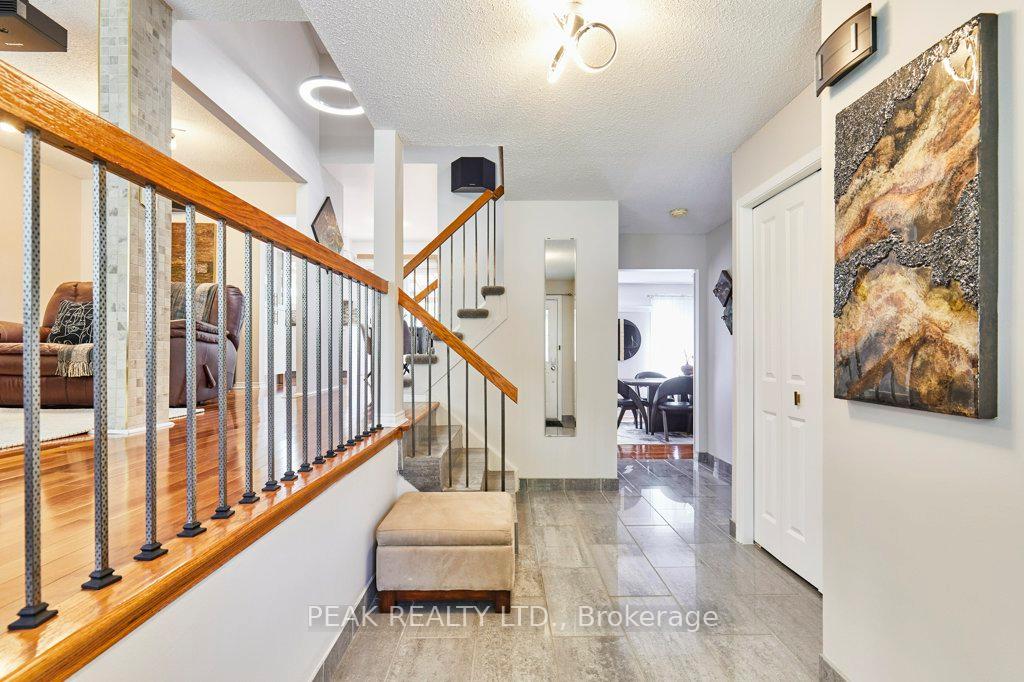 Photo 6 of 14 Mansfield Crescent, Whitby, Blue Grass Meadows — HOMEH