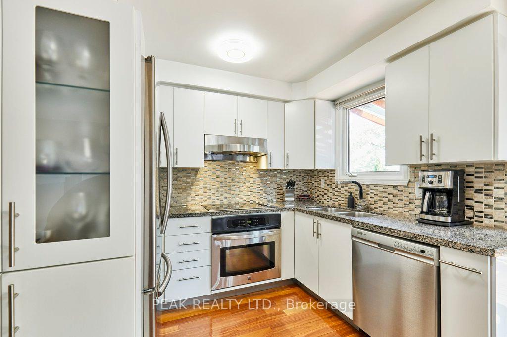 Photo 13 of 14 Mansfield Crescent, Whitby, Blue Grass Meadows — HOMEH