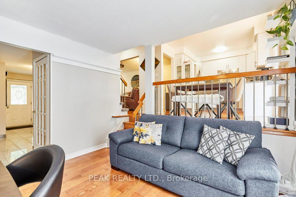 Photo 16 of 14 Mansfield Crescent, Whitby, Blue Grass Meadows — HOMEH