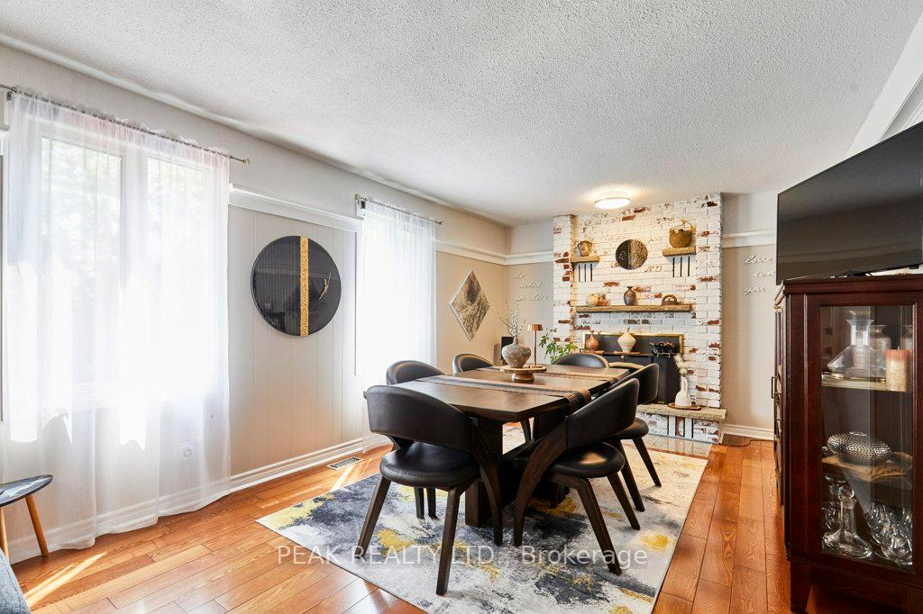 Photo 18 of 14 Mansfield Crescent, Whitby, Blue Grass Meadows — HOMEH