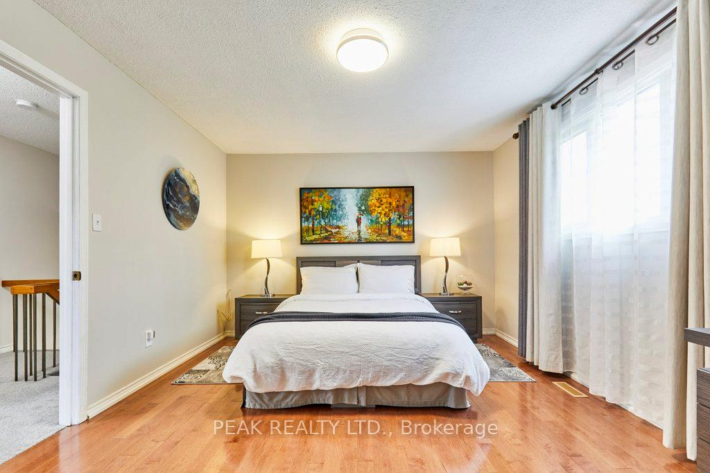 Photo 22 of 14 Mansfield Crescent, Whitby, Blue Grass Meadows — HOMEH