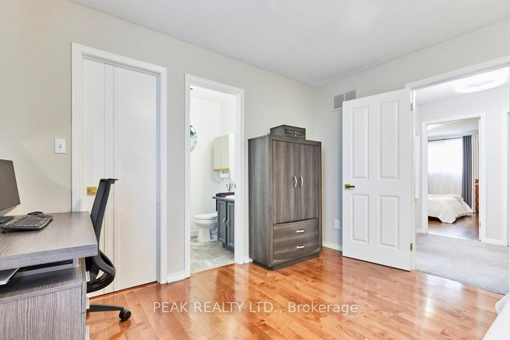 Photo 23 of 14 Mansfield Crescent, Whitby, Blue Grass Meadows — HOMEH