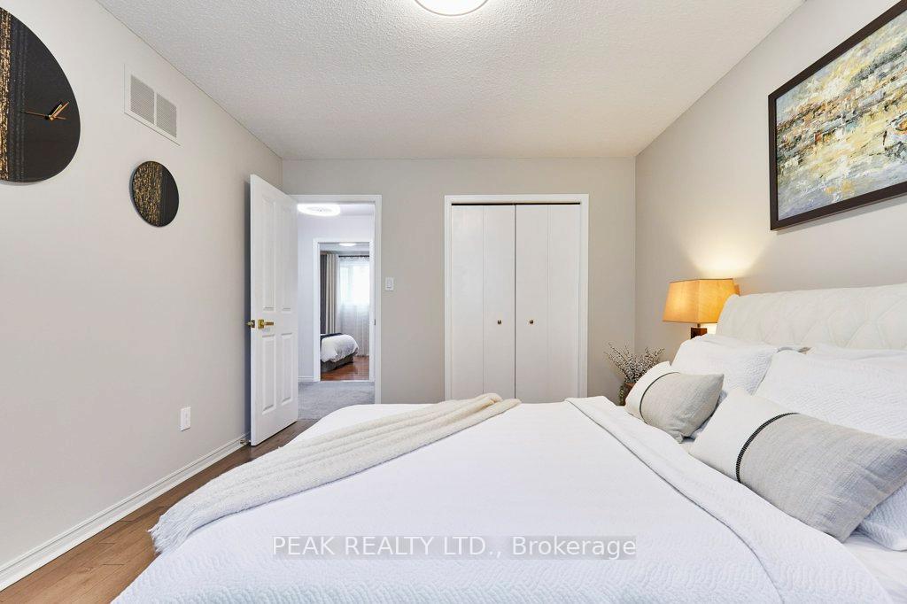 Photo 26 of 14 Mansfield Crescent, Whitby, Blue Grass Meadows — HOMEH