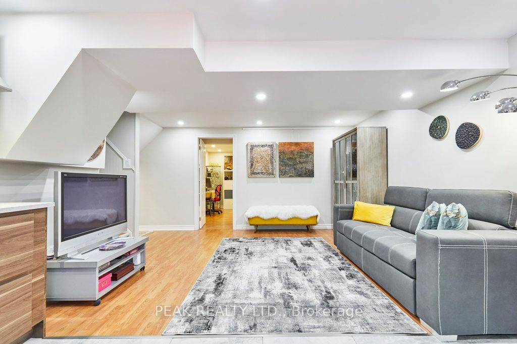 Photo 31 of 14 Mansfield Crescent, Whitby, Blue Grass Meadows — HOMEH