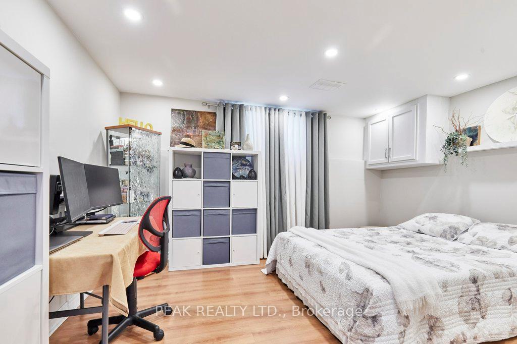 Photo 36 of 14 Mansfield Crescent, Whitby, Blue Grass Meadows — HOMEH