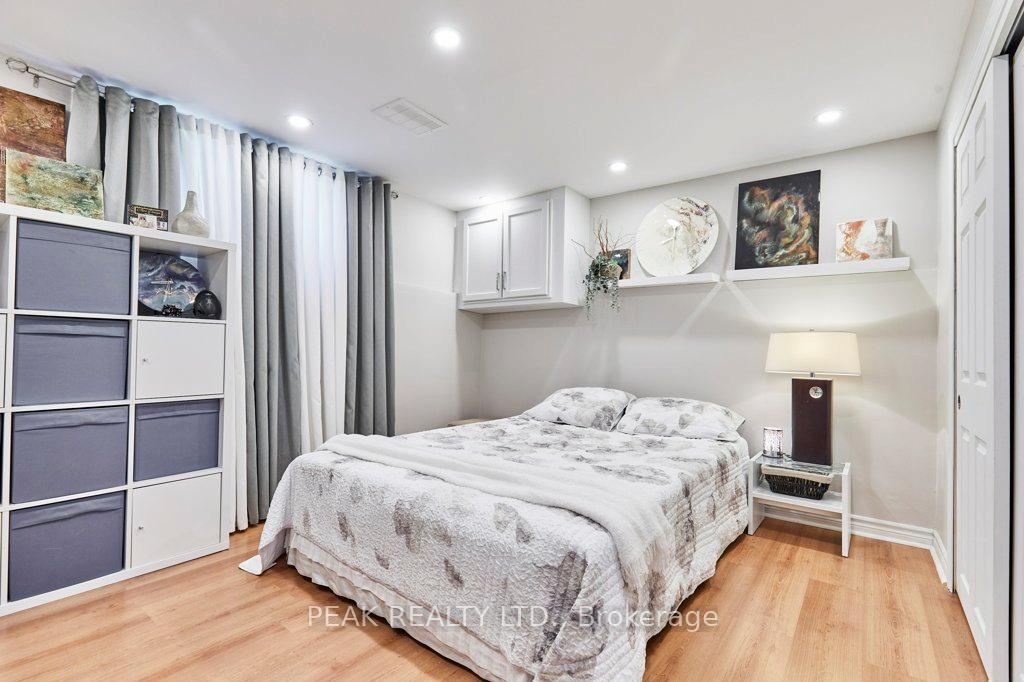 Photo 37 of 14 Mansfield Crescent, Whitby, Blue Grass Meadows — HOMEH