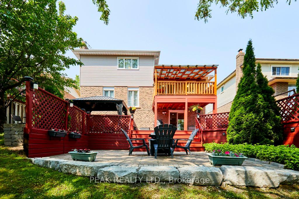 Photo 41 of 14 Mansfield Crescent, Whitby, Blue Grass Meadows — HOMEH