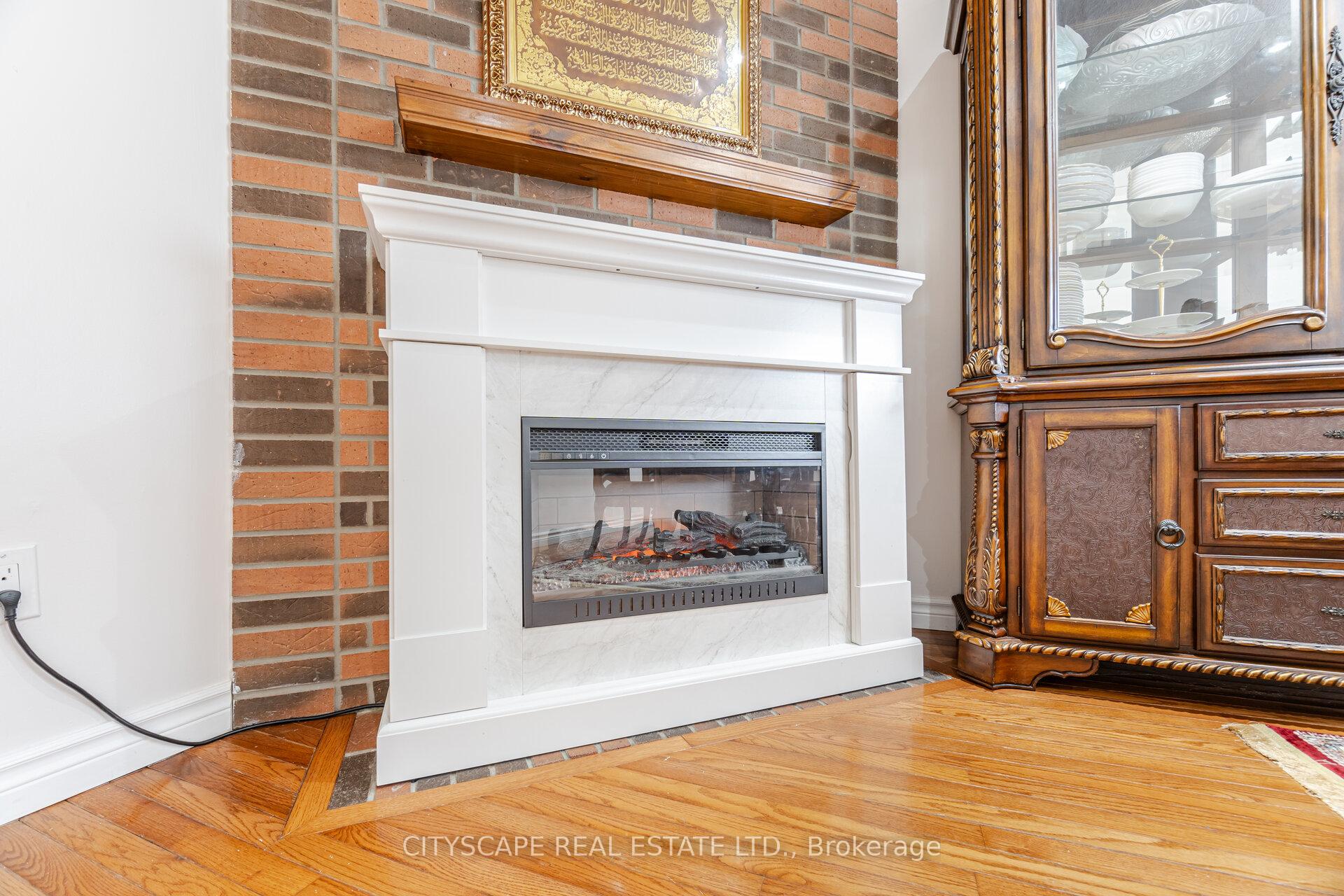 Photo 15 of 12 Coomer Crescent, Ajax, Central — HOMEH
