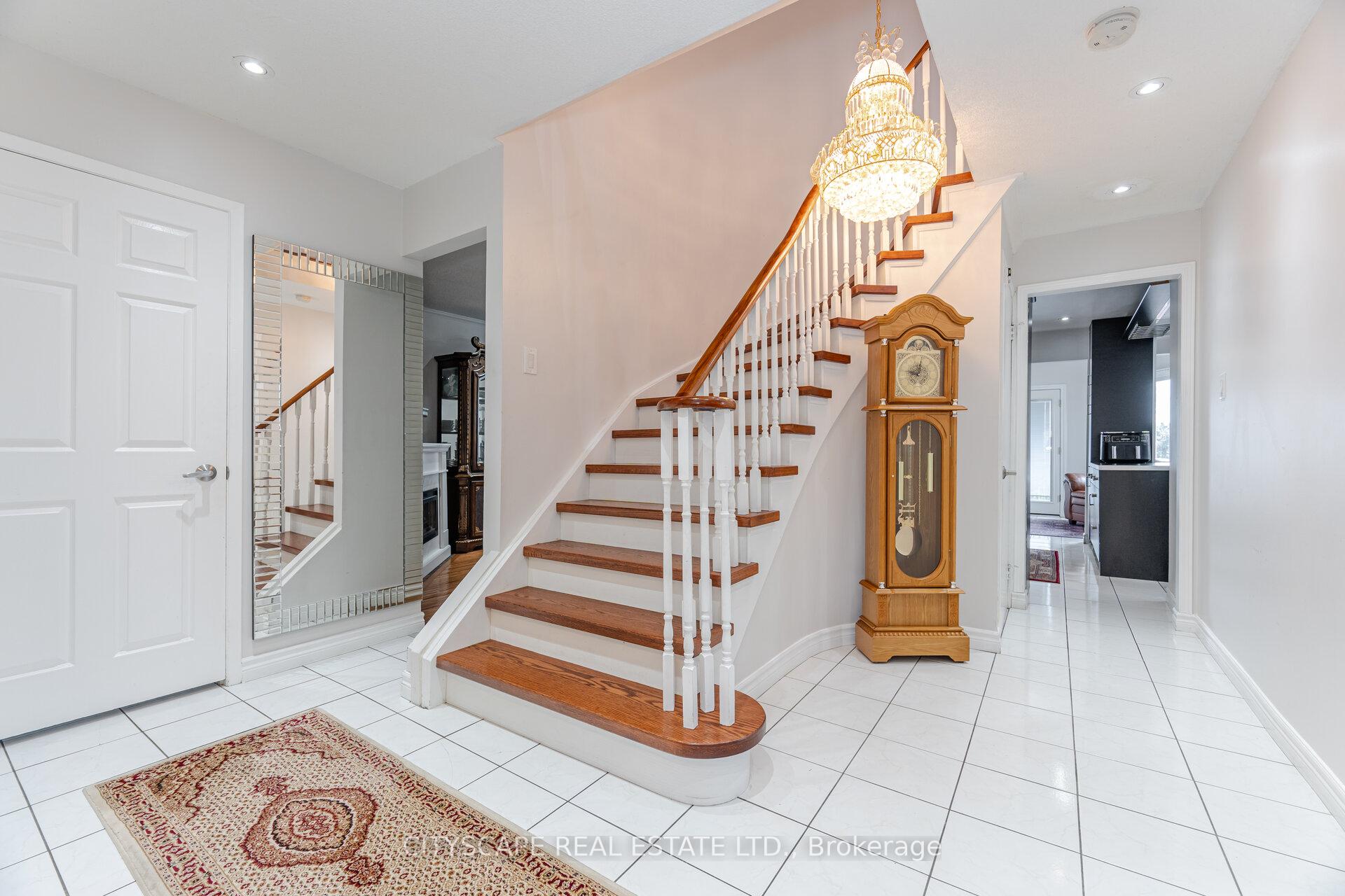 Photo 19 of 12 Coomer Crescent, Ajax, Central — HOMEH