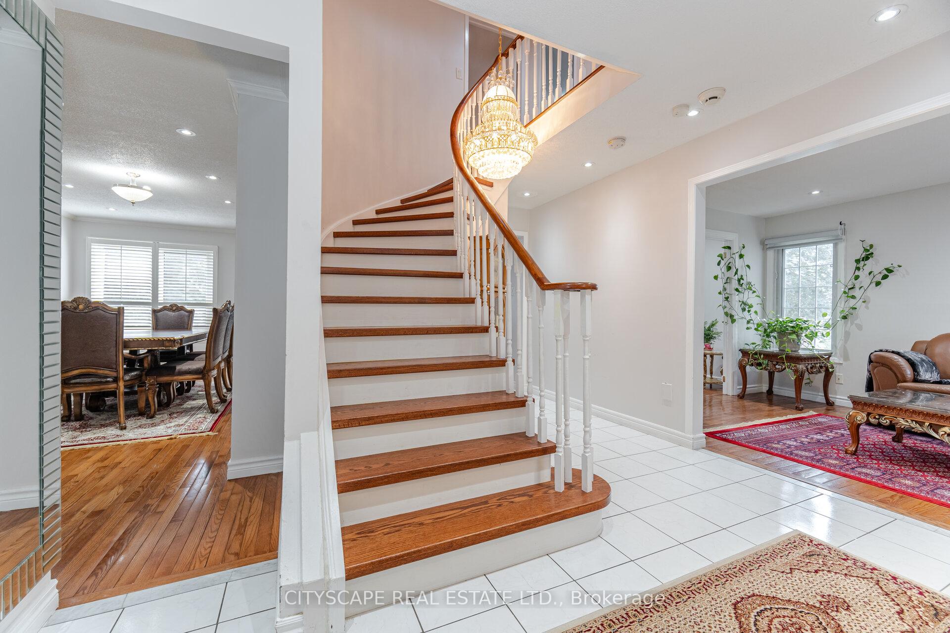 Photo 18 of 12 Coomer Crescent, Ajax, Central — HOMEH