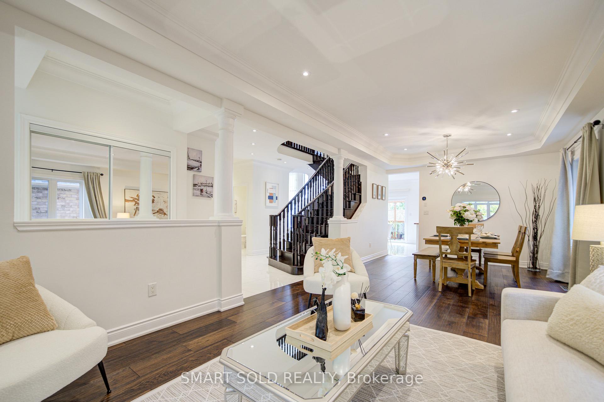 Photo 8 of 78 Foxwood Road, Vaughan, Patterson — HOMEH