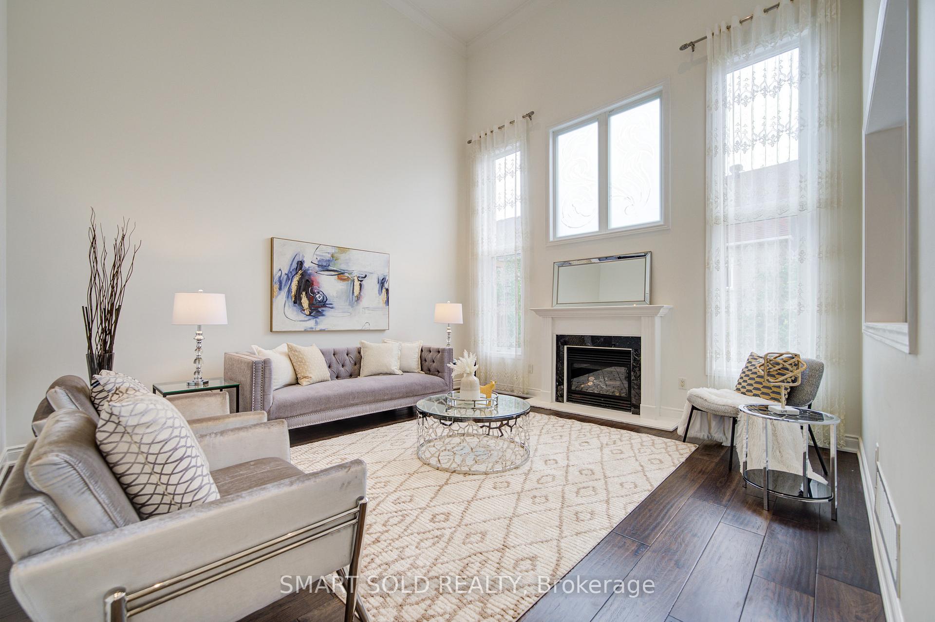 Photo 12 of 78 Foxwood Road, Vaughan, Patterson — HOMEH
