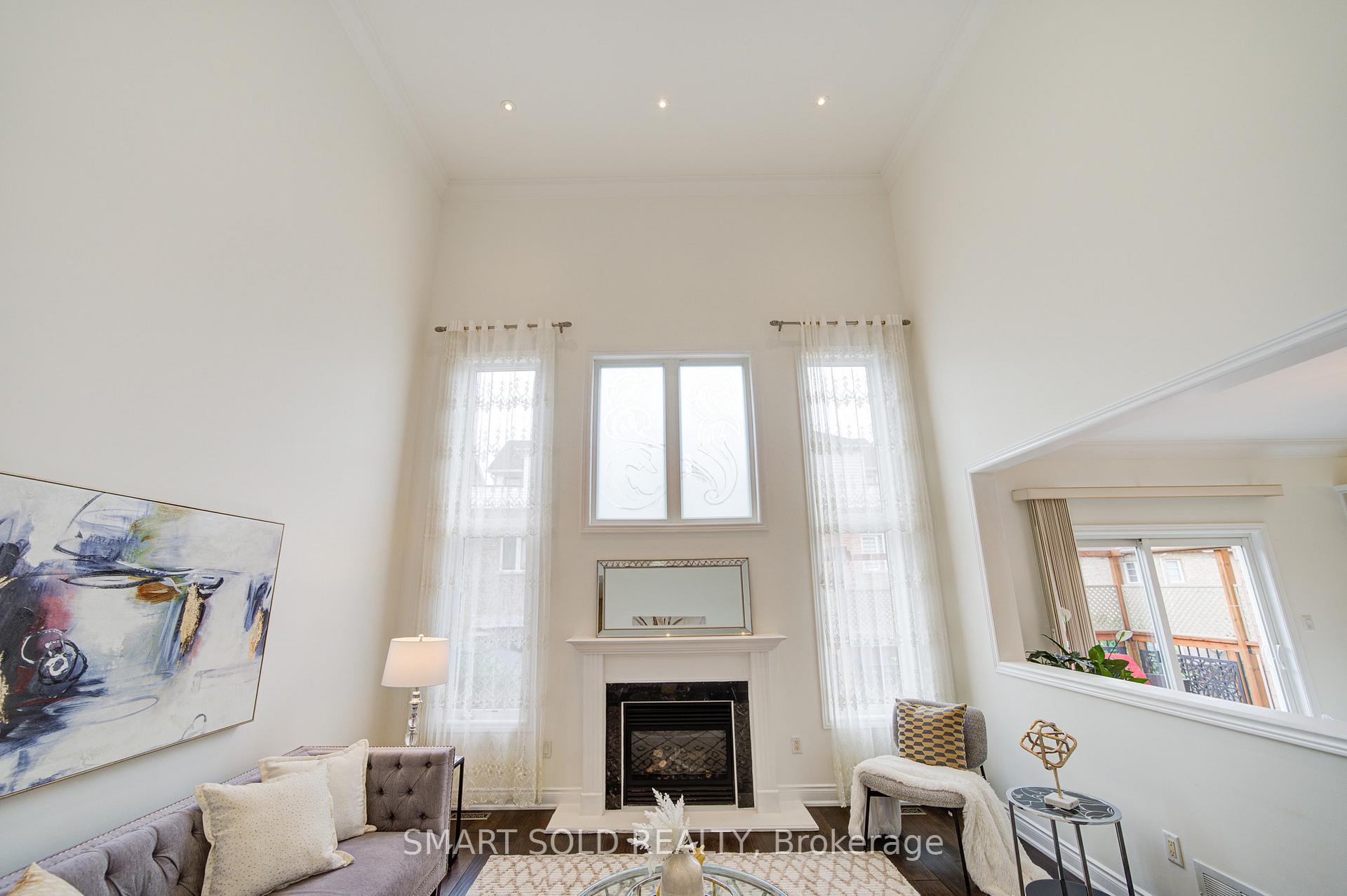 Photo 14 of 78 Foxwood Road, Vaughan, Patterson — HOMEH